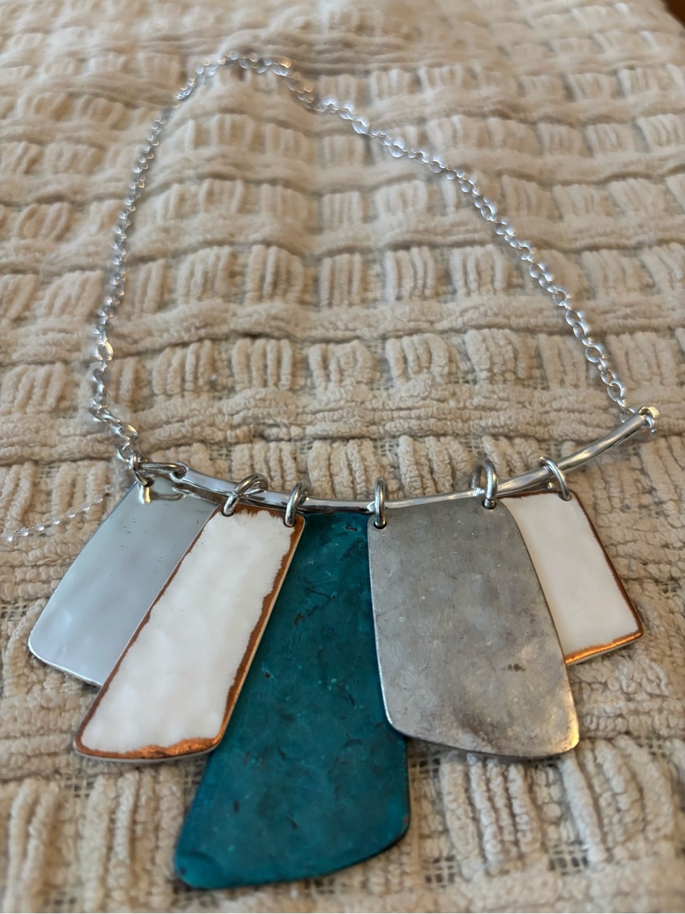 Women’s Multi-Panel Pendant Necklace in Teal, Silver & White